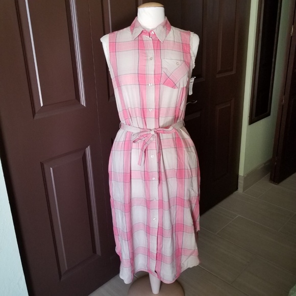 Vera Wang Dresses & Skirts - PRICE DROP Vera Wang Pink White Plaid Dress